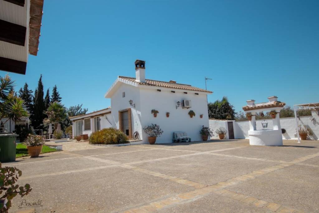 Villa El Estanque Holiday Cottage & Bungalow Аркос де ла Фронтера Экстерьер фото